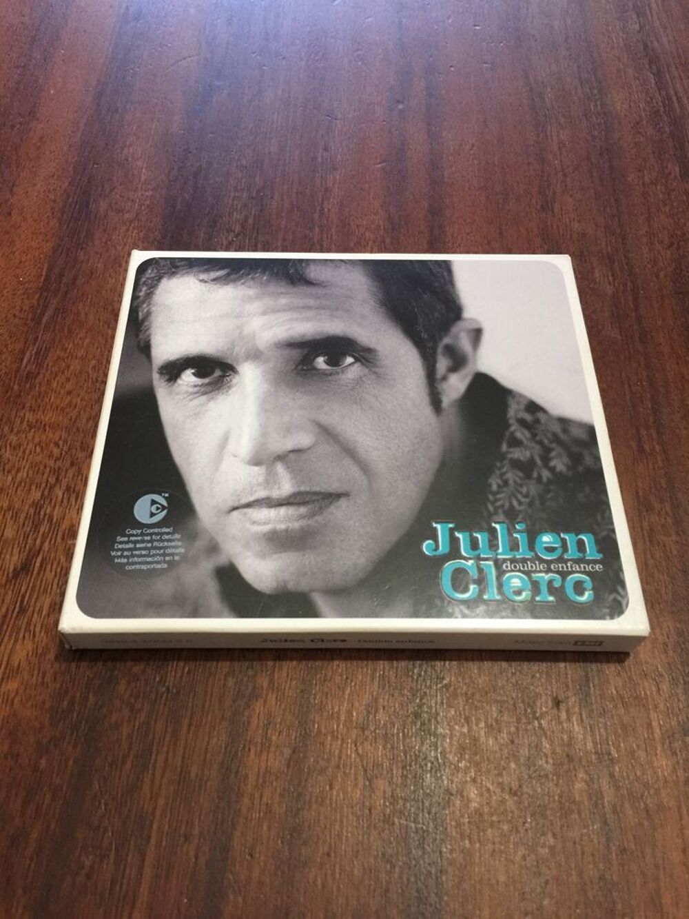 Coffret CD + DVD Julien Clerc " Double enfance " CD et vinyles