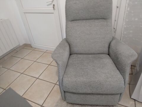 2 Fauteuil tissu gris 180 Cahors (46)