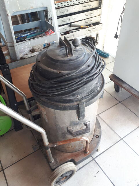 Aspirateur 90 Dijon (21)