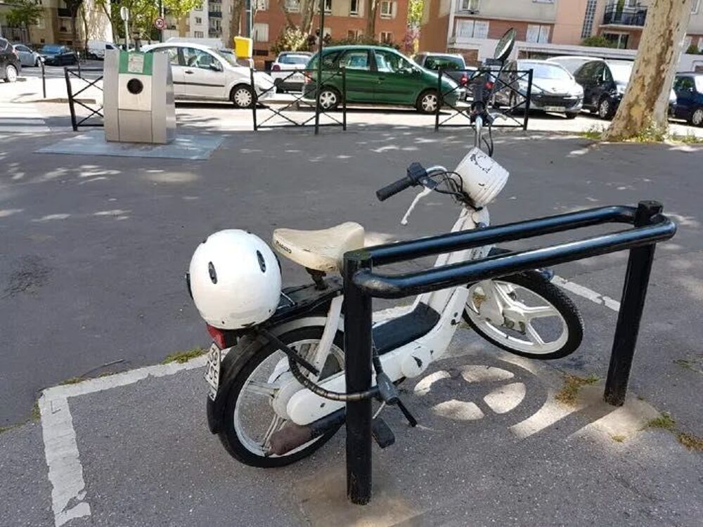 PIAGGIO 1992 occasion 61330 Luc&eacute;