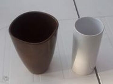 2 vases divers 0 Mrignies (59)