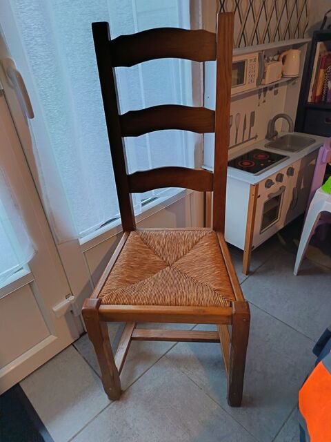 4 chaises 30 Aire-sur-la-Lys (62)