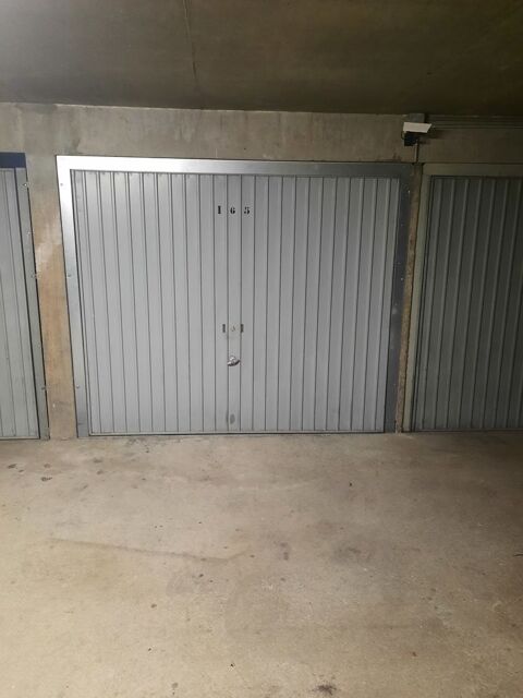  Parking / Garage  louer 13 m