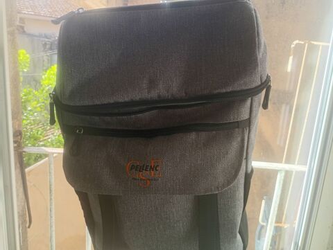 Sac � dos gris avec glaci�re pour supers randonneurs 20 B�ziers (34)