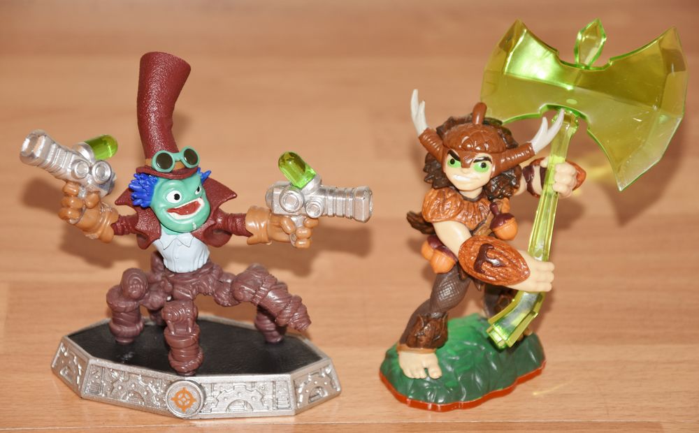 Lot de 2 Skylanders: Dr Krankcase imaginators et Bushwhack Jeux / jouets