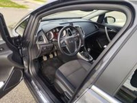 Astra 1.4 Turbo 140 ch Cosmo Pack 2012 occasion 28260 Gilles