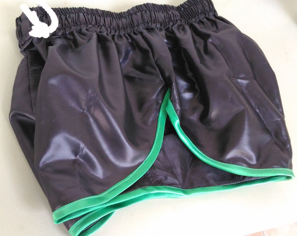 Short Vintage Nylon Polyamide noir/vert 3 sizes S40-M44-L48 Vêtements
