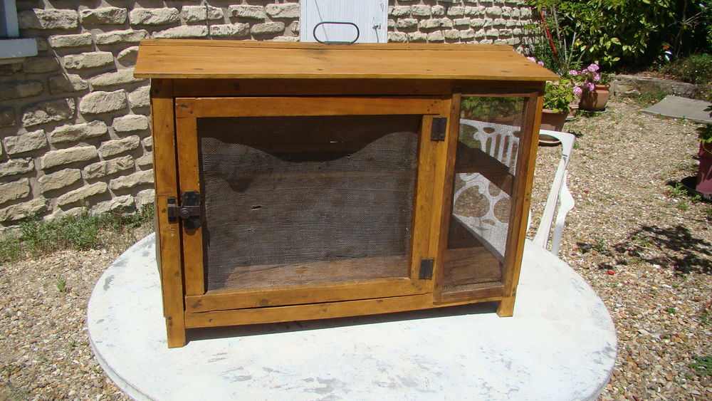 Ancien garde-manger - ann&eacute;es 1940 Meubles