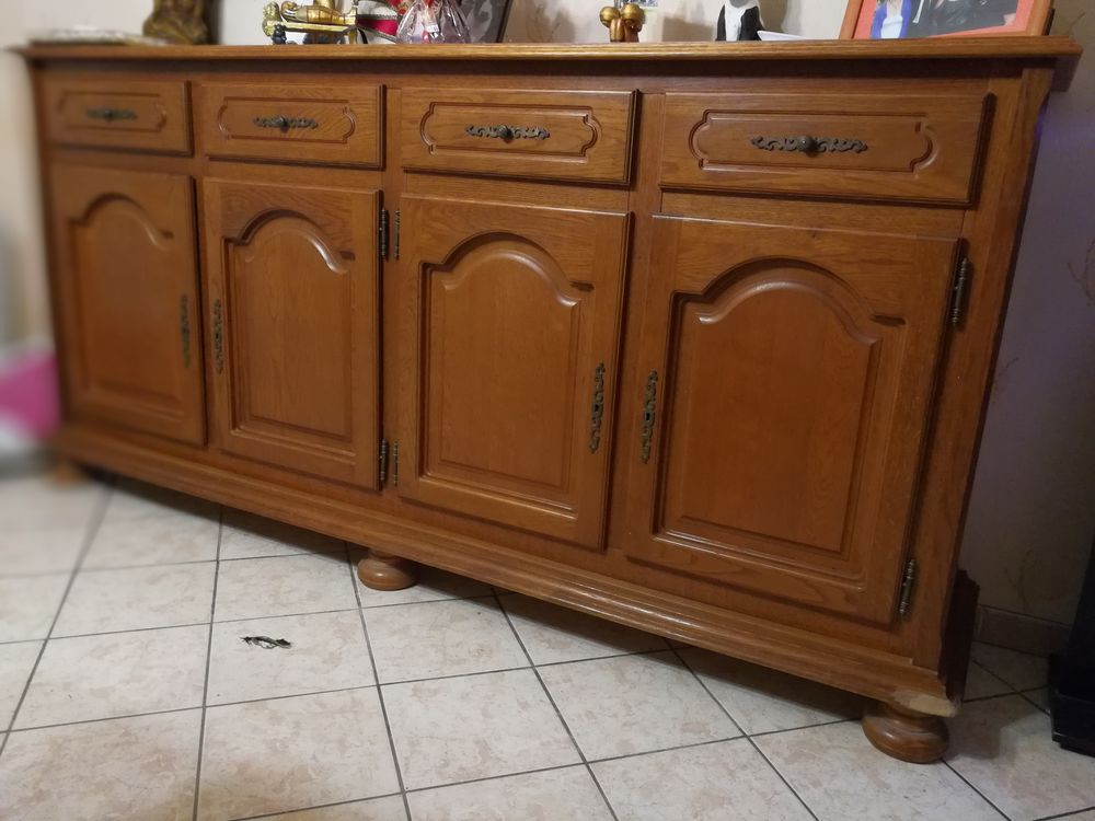 Buffet en ch&ecirc;ne massif Meubles