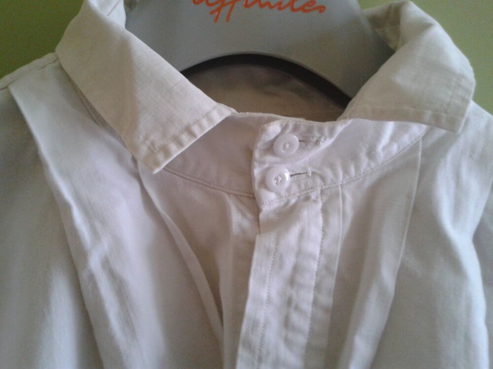chemise ancienne pour homme en toile coton blanc . V�tements