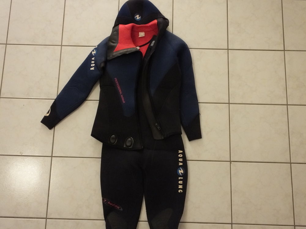 COMBINAISON DE PLONGEE Sports