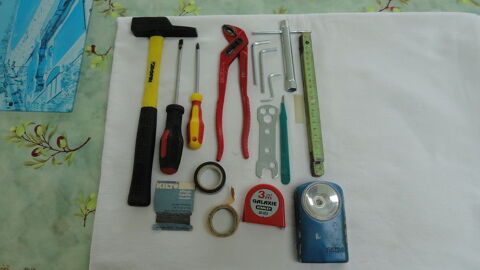 Marteau , pince multiprise , tournevis et divers 22 Sablé-sur-Sarthe (72)