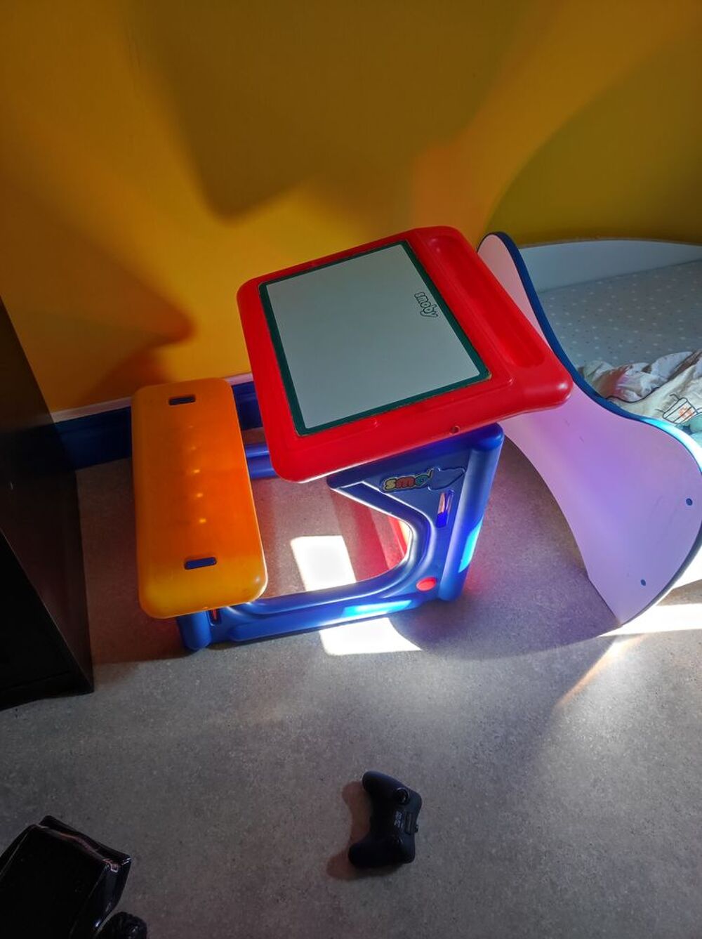 Plusieurs jouets enfants Jeux / jouets