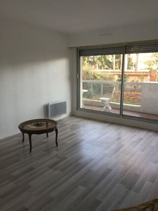  Appartement à louer 2 pièces 50 m²
