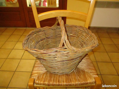 très grand panier en osier en bon état 15 Mérignies (59)