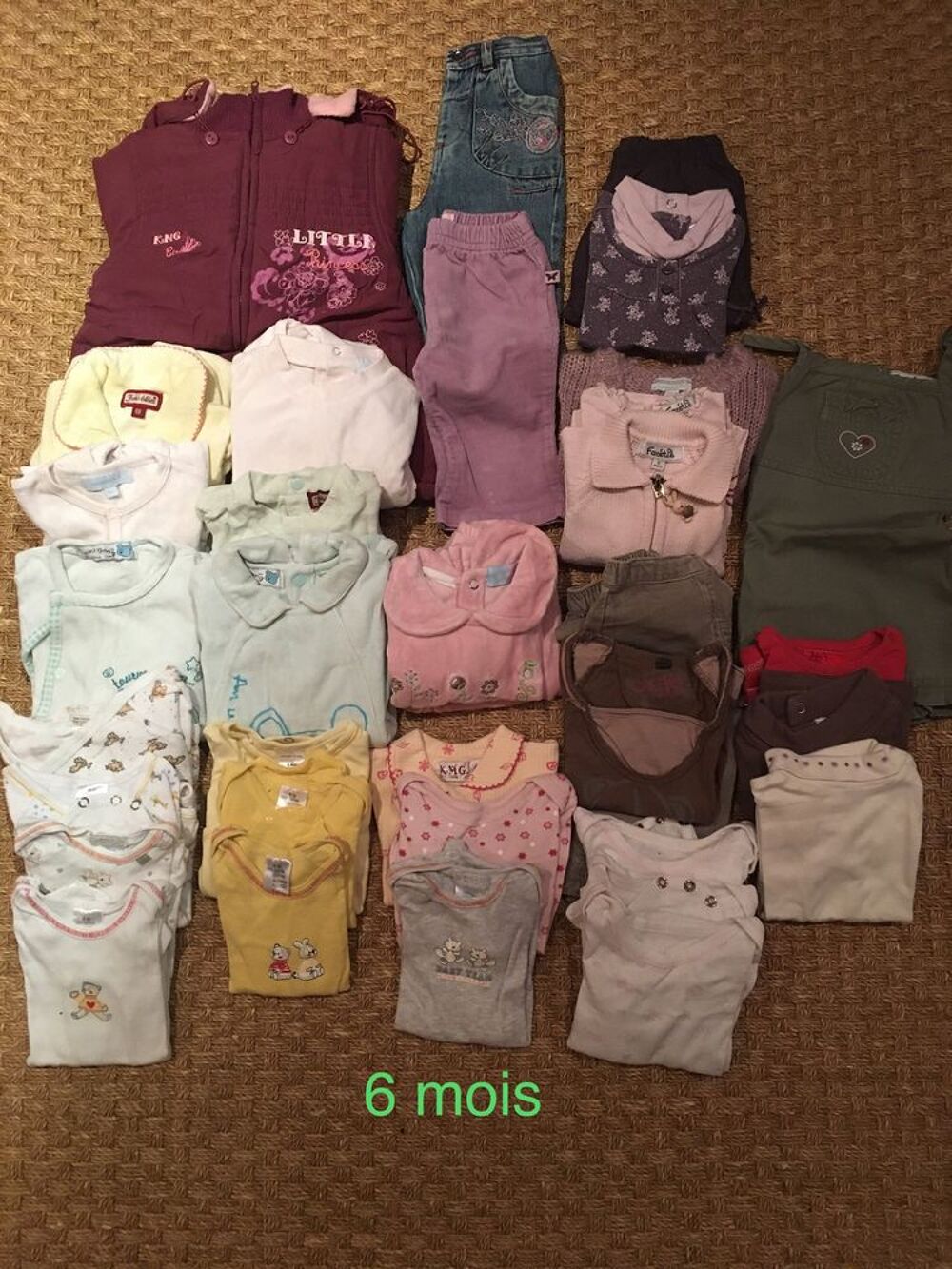 Achetez lot v tements b b occasion annonce vente Pr en Pail