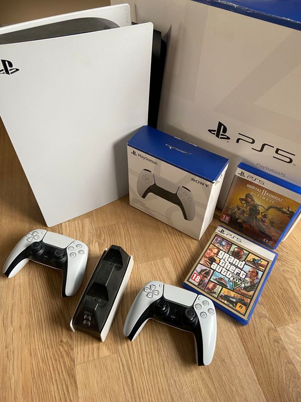 PS5 mod&egrave;le standard Consoles et jeux vidéos