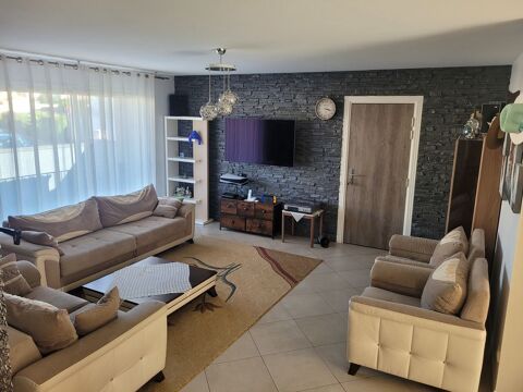   Maison plain pied 132 m2 - 4 chambres sur terrain 503 m2 Maison - 5 pi�ce(s) - 132 m�