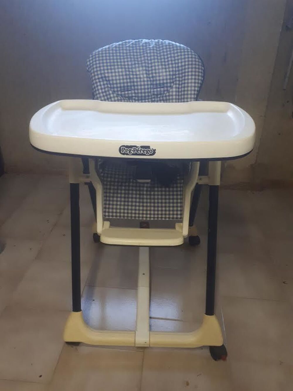 Chaise haute Puériculture