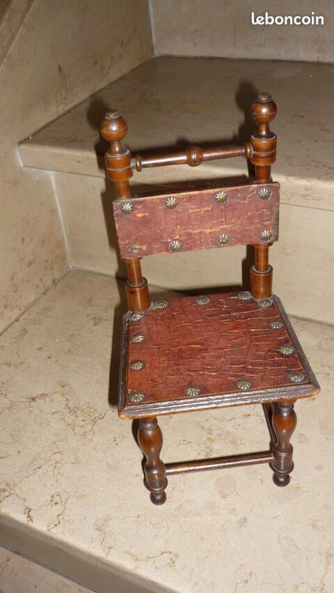 Petite chaise de poupe anne 1900 38 Brem-sur-Mer (85)