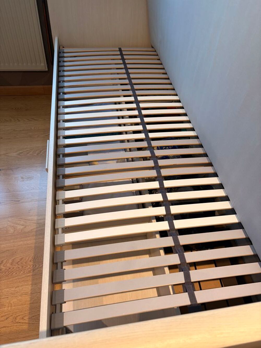 Lit compact GAMI Montana + matelas IKEA 90x190 Meubles