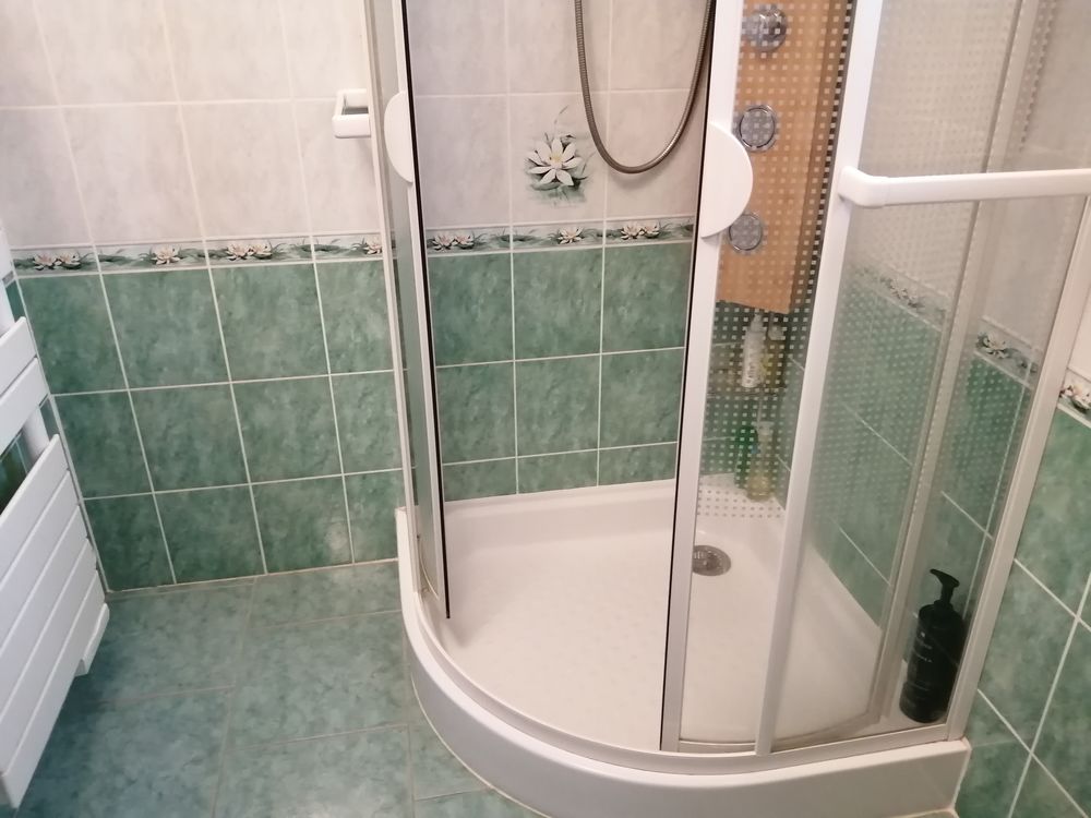 Cabine de douche. Bricolage