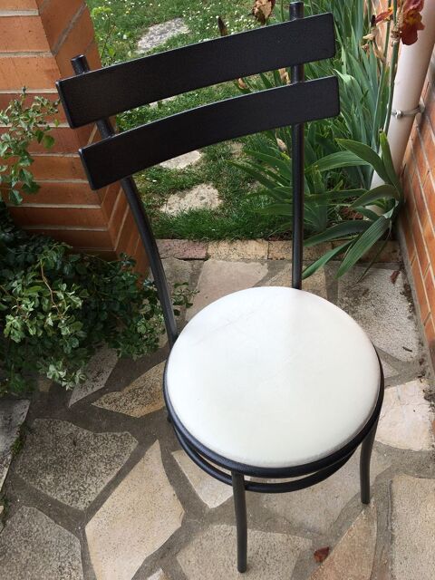 4 chaises de cuisine avec dossier 40 Guyancourt (78)