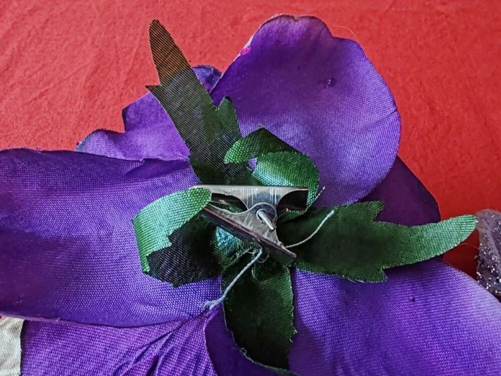 3 fleurs et un papillon avec pince pour sapin Décoration