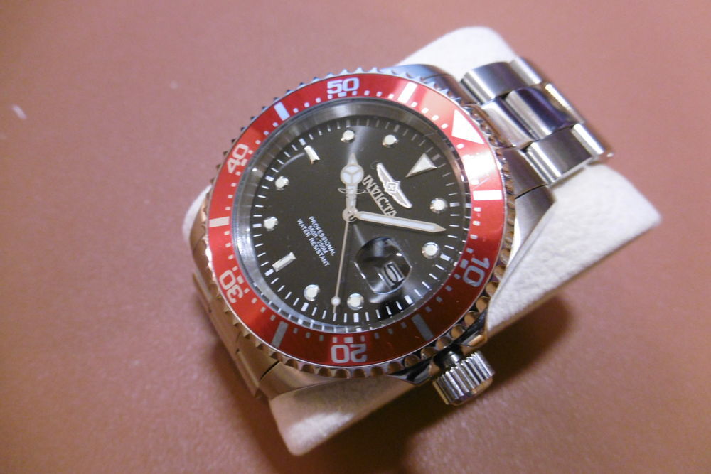 Montre Invicta NEUVE jamais port&eacute;e Bijoux et montres
