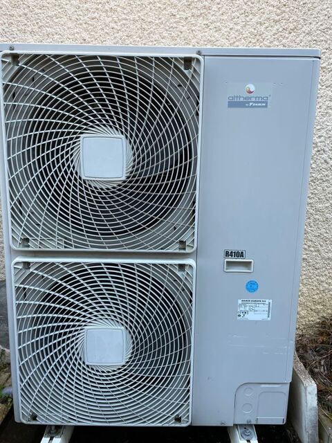 LOT PAC + BALLON DAIKIN ALTHERMA 16KW (Tr�s bon �tat) 1800 Le Touvet (38)