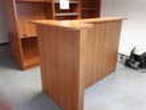 tr&egrave;s belle banque d accueil avec bureau incorpore en bois Meubles