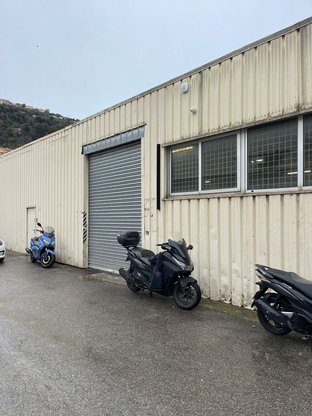 Location Autre Espace de Stockage de 250m2 - Idal pour Entreposage Menton