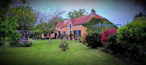   Belle bigourdane de charme Maison - 11 pi�ce(s) - 340 m�