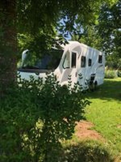   CAMPING CAR - STATIONNEMENT A L'ANNEE (hivernage) 