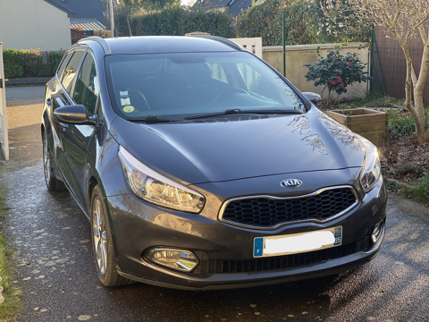 Kia Ceed SW 1.6 CRDI 128 ch FIFA WORLD CUP 2014 2014 occasion Saint-Didier 35220