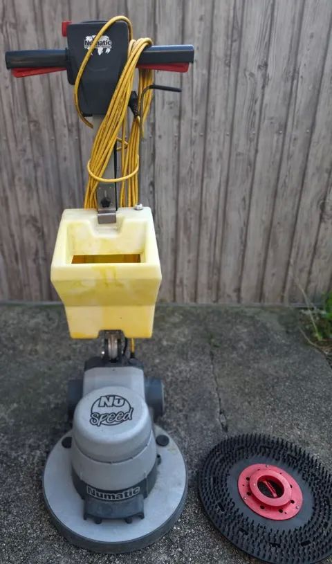 monobrosse 2 vitesse outillage de nettoyage 300 91000 Évry