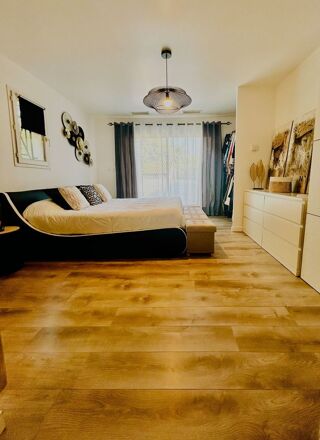  Villa à vendre 6 pièces 151 m²