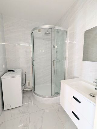  Appartement à louer 2 pièces 45 m²