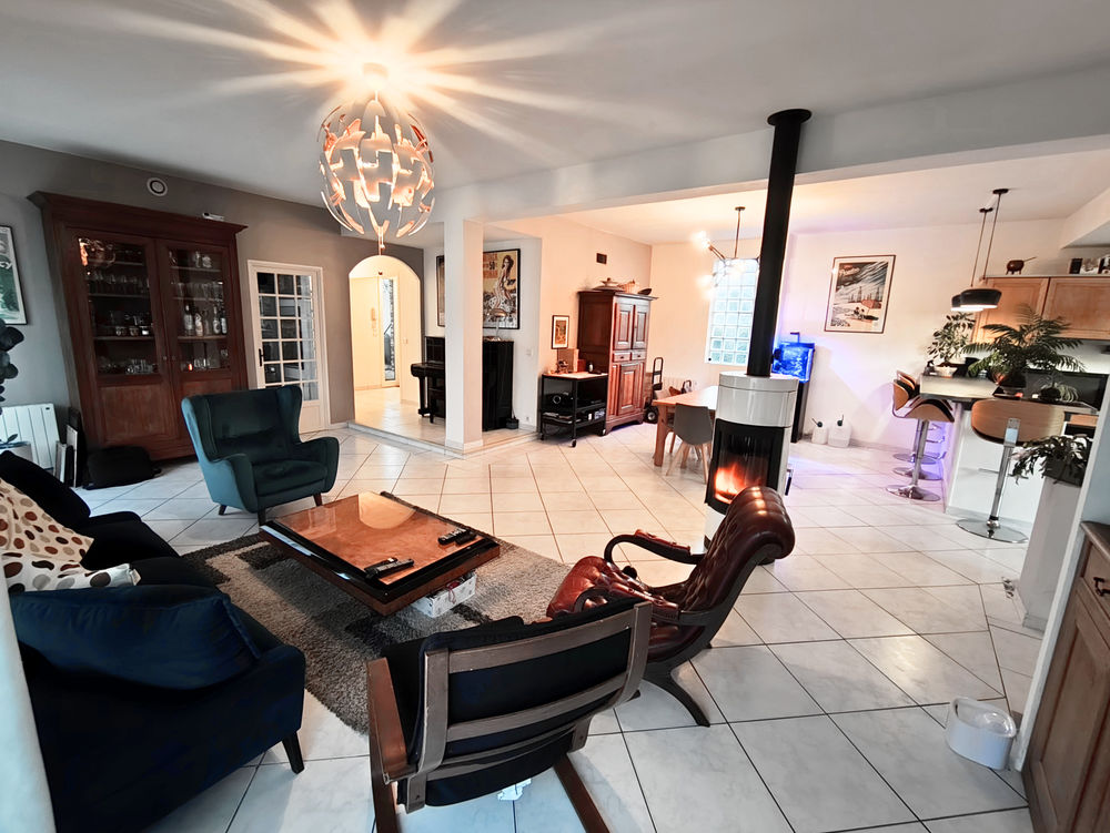Vente Maison Maison atypique de 10 pièces, dans un environnement calme et Saint-prix