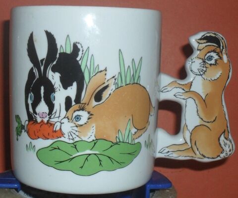 Tasse Mug en porcelaine avec lapin, mod�le vintage. 20 Montreuil (93)