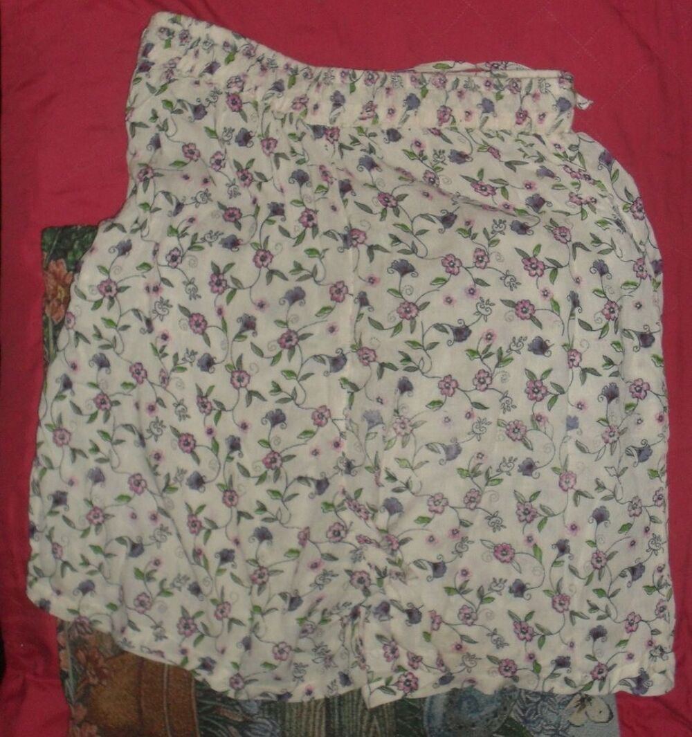 Lot de 4 shorts femme taille 3 Vtements