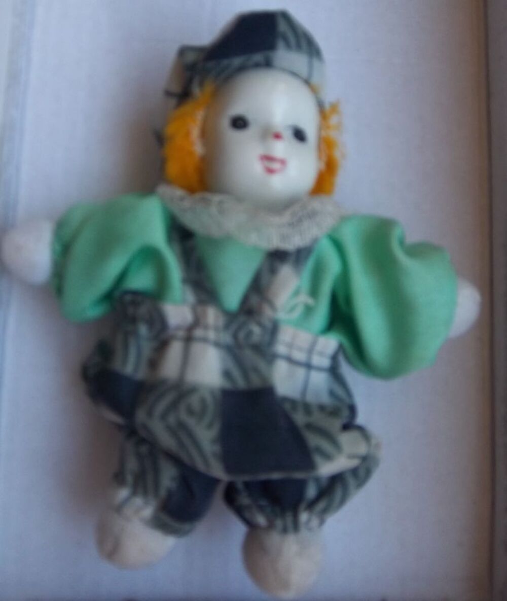 Petit poulbot t&ecirc;te en porcelaine 11 cm Décoration