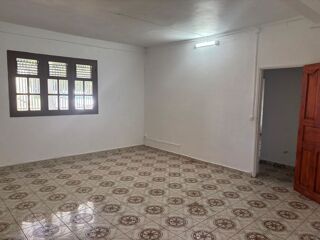  Maison � louer 8 pi�ces 160 m� Sainte-rose