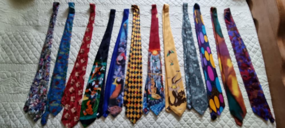 Cravates originales Meubles