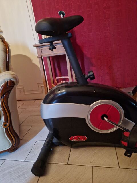 Vélo d'appartement marque David Douillet Aucamville (31)
