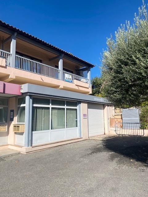 SIX FOURS Avenue laennec  - local commercial 1400 83140 Six fours les plages