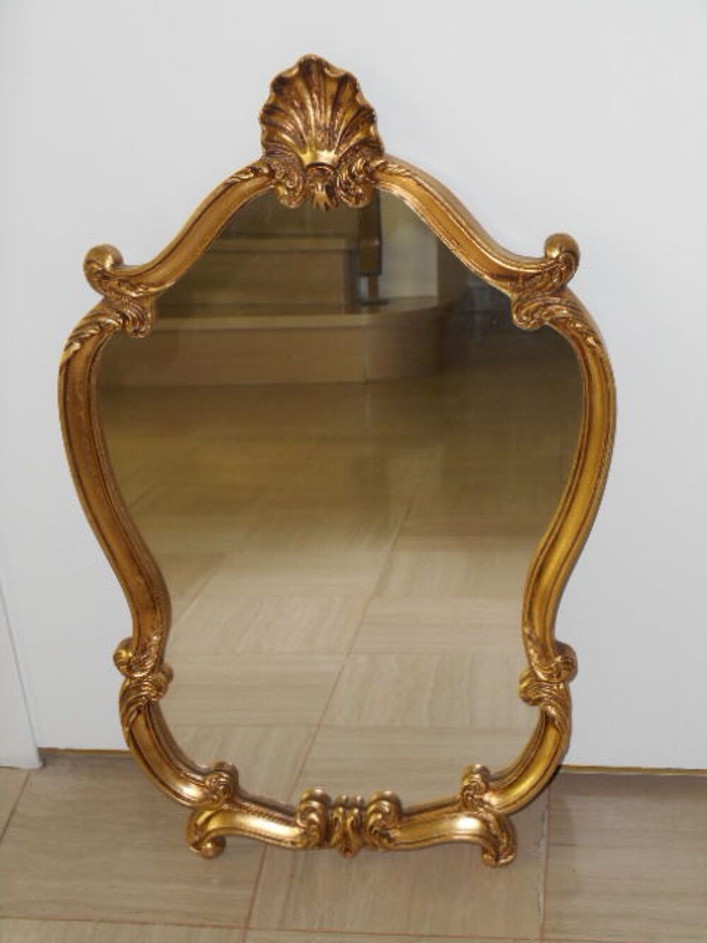 Miroir de style Louis XV (&eacute;tat neuf)
Décoration