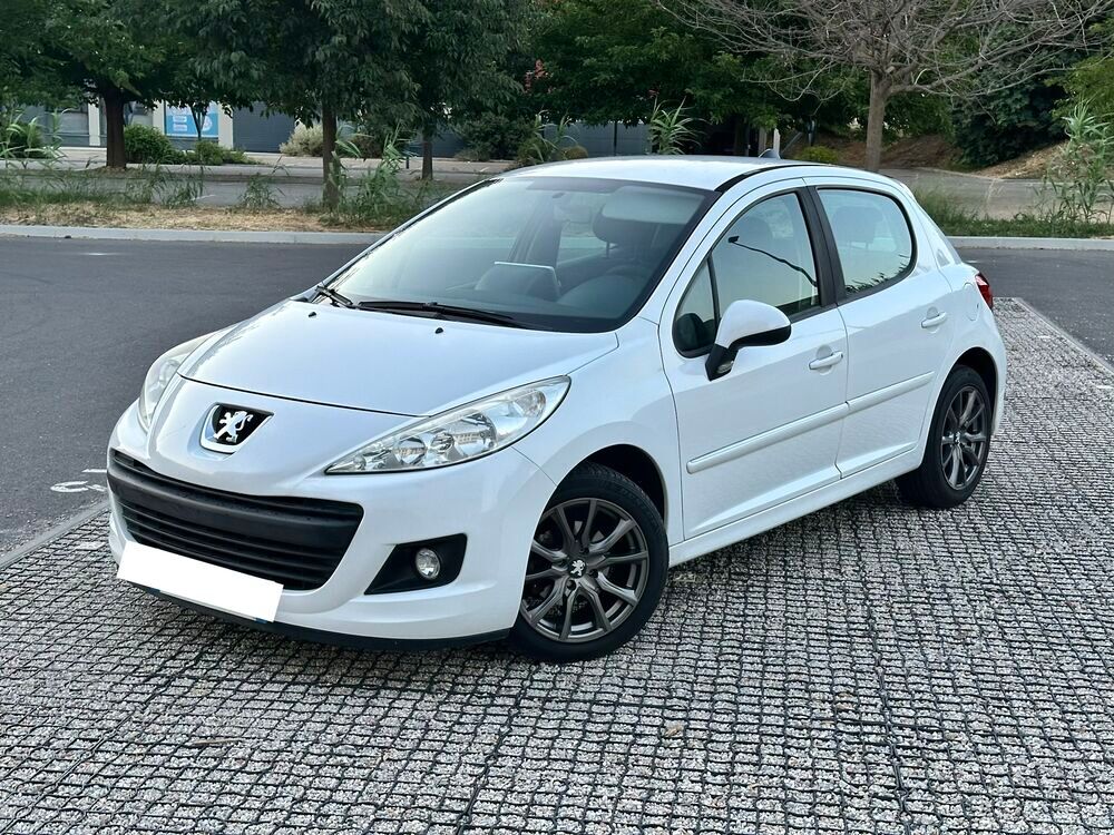 207 + 1.4 HDi 68ch FAP BLUE LION 2013 occasion 84130 Le Pontet