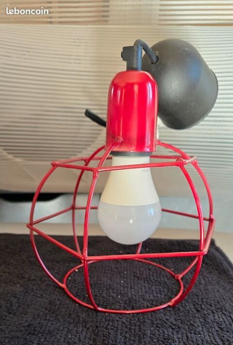 Suspension lustre rouge 3 Le Barcar�s (66)