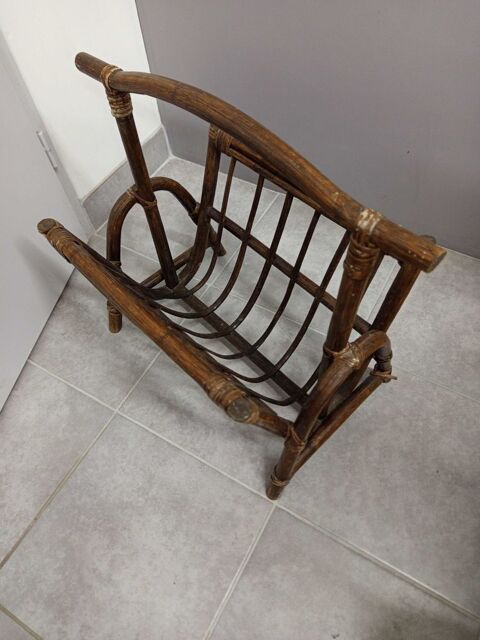 porte revue 15 Cugand (85)